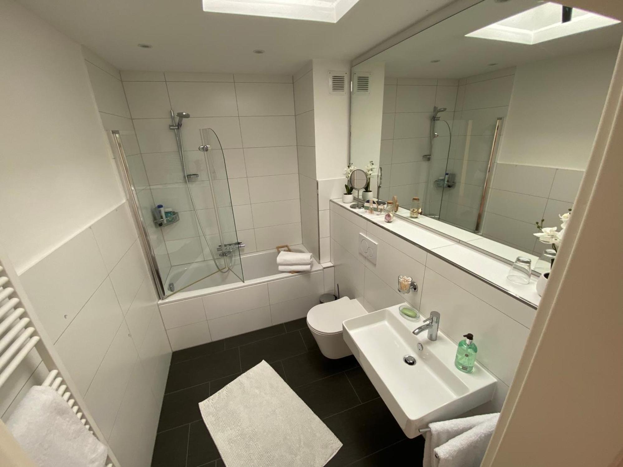 Stilvolle Ferienwohnung Im Zentrum Von อุนนา ภายนอก รูปภาพ